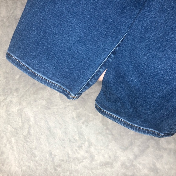 SPANX Boyfriend Jeans 29 Hi Rise - Picture 13 of 13